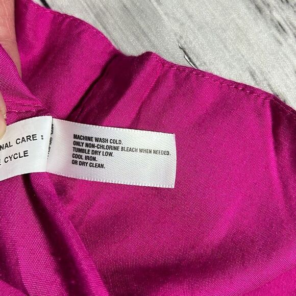 Gap Ruffle Tie Front Tank Size M - Picture 7 of 7